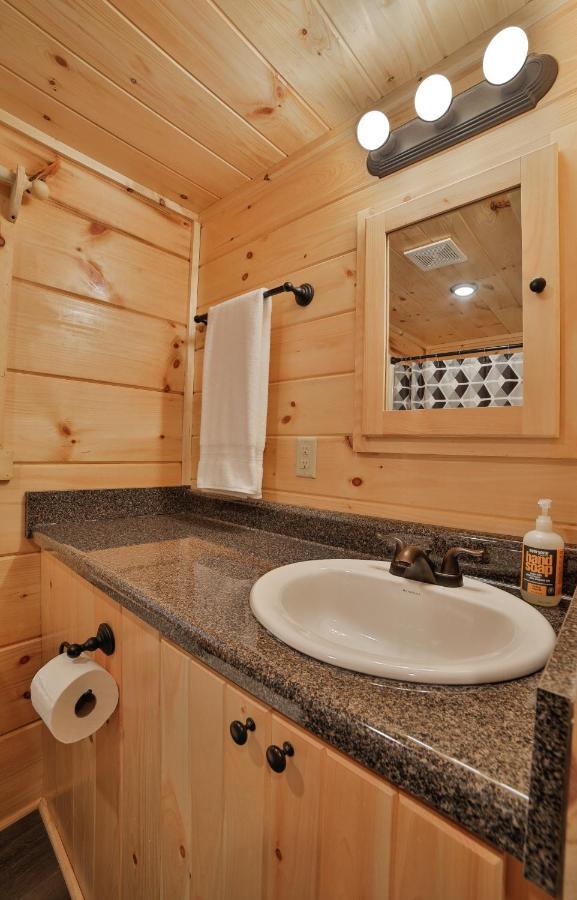 Eden Cabin Forested Tiny Home On Lookout Mtn 채터누가 외부 사진